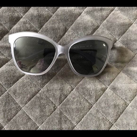 DG Accessories - Sunglasses DG